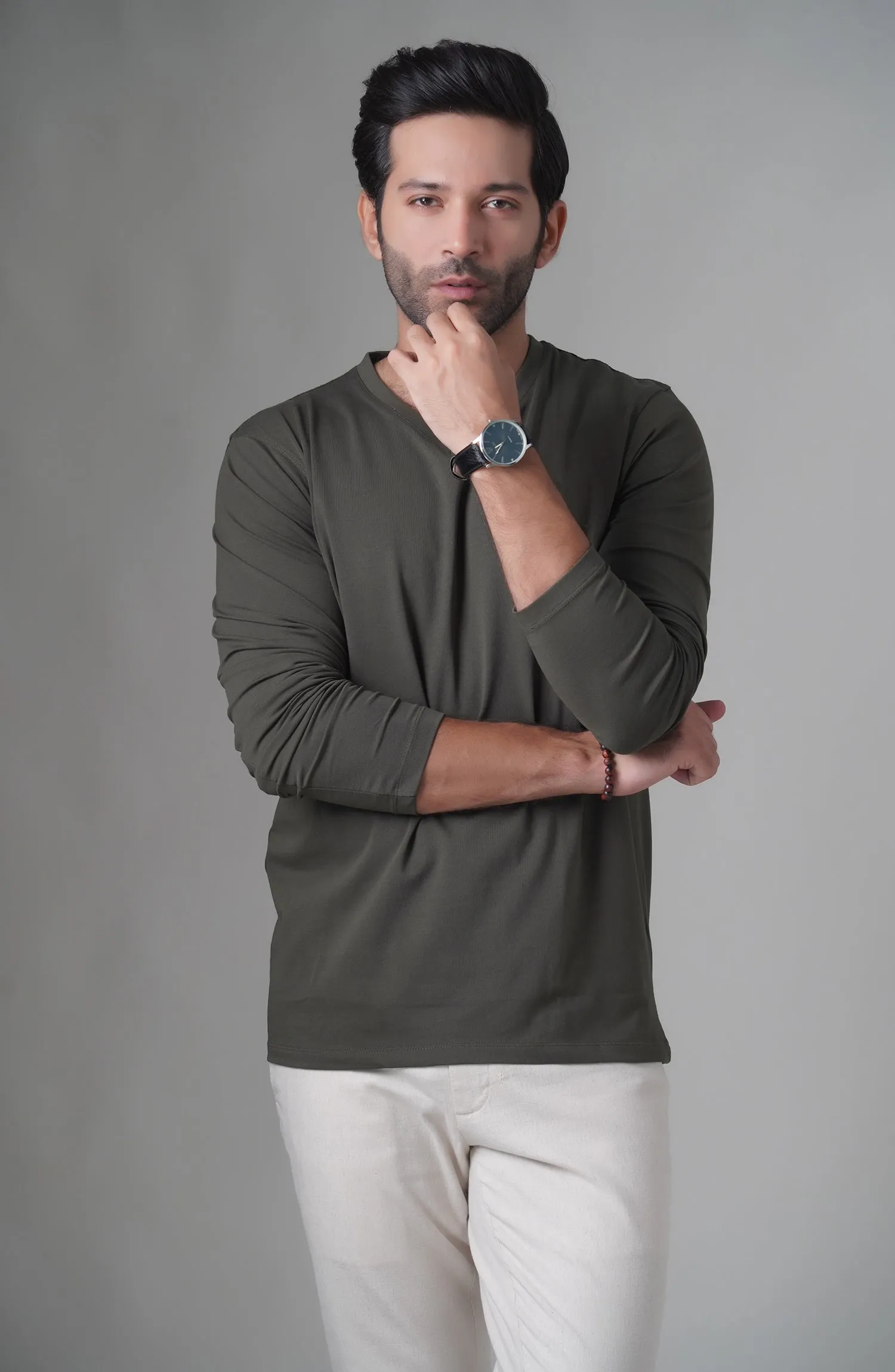 Basic V-Neck