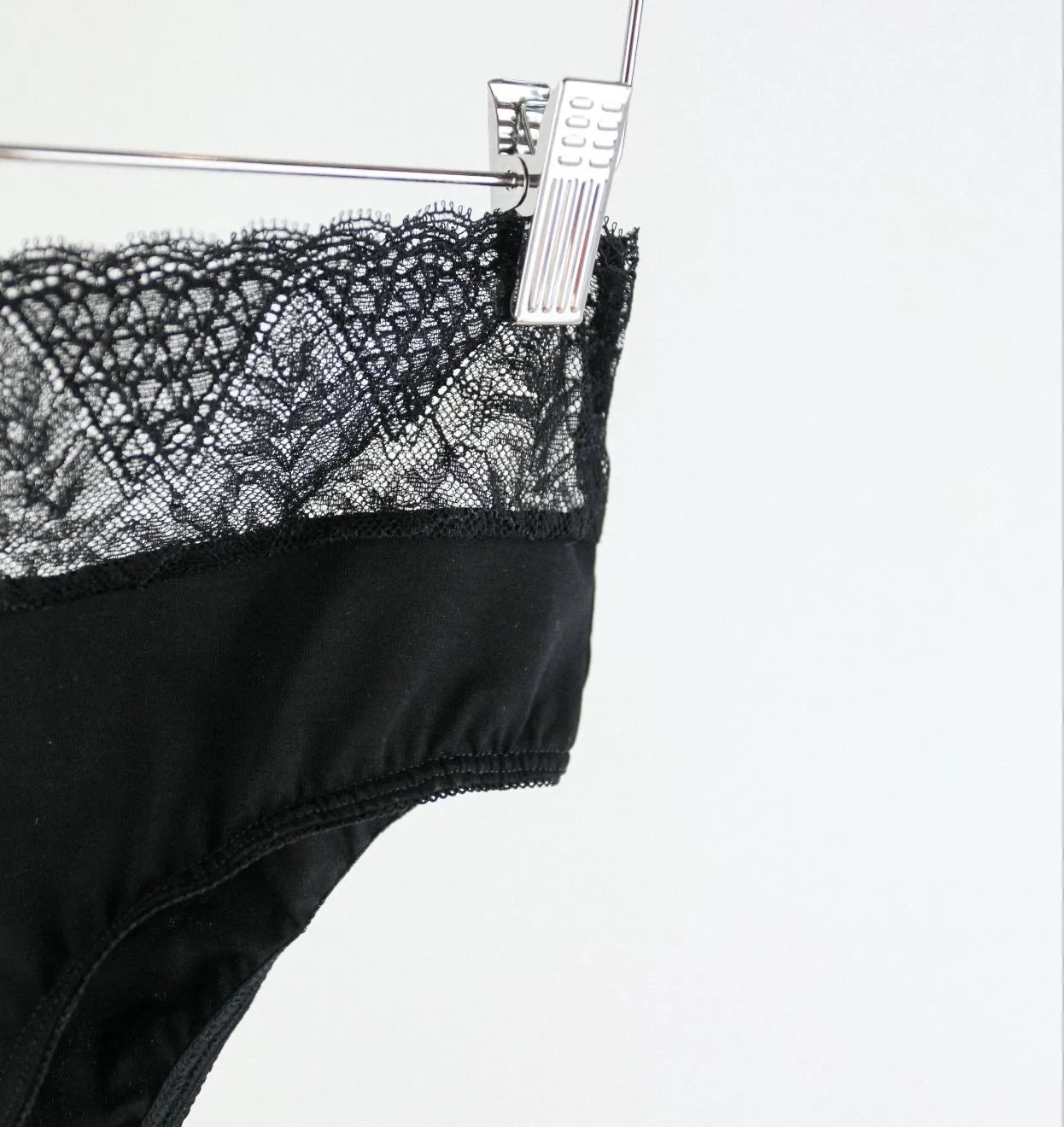 Cotton & lace knicker [Black]