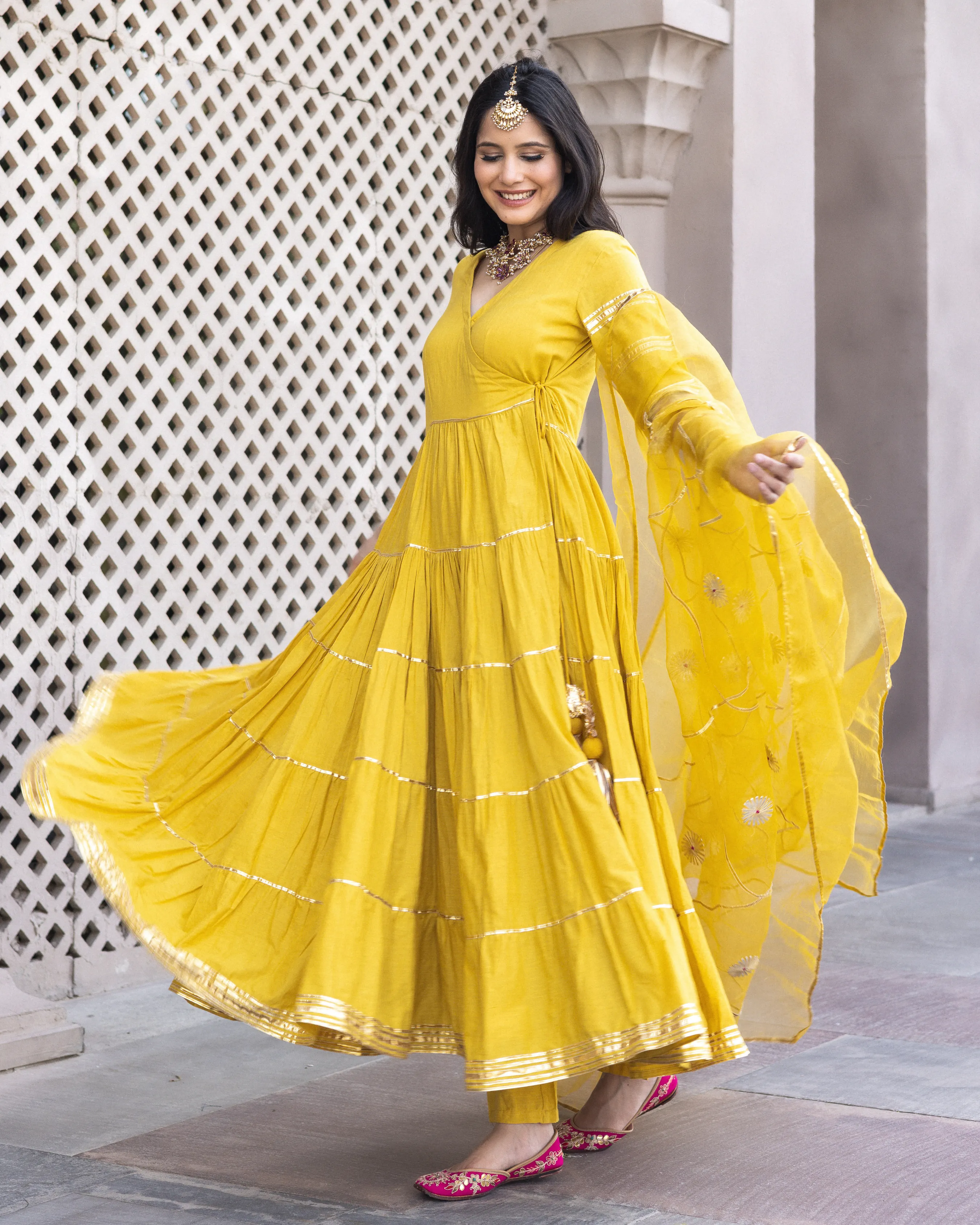 Dahabi Gotapatti Cotton Suit Set