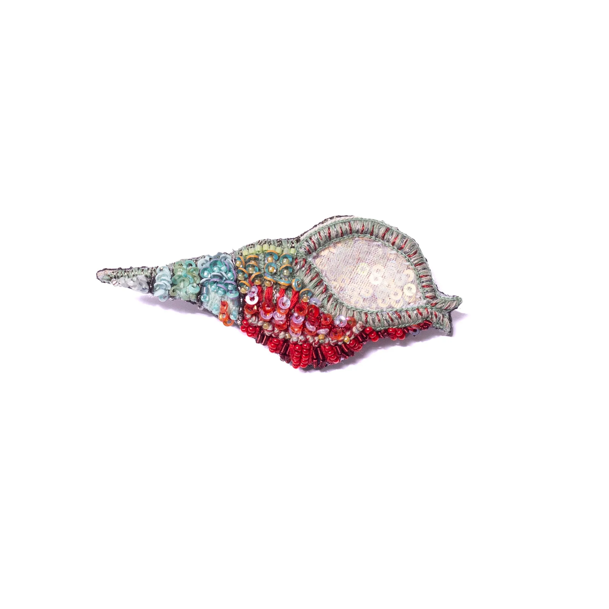 trumpet conch brooch