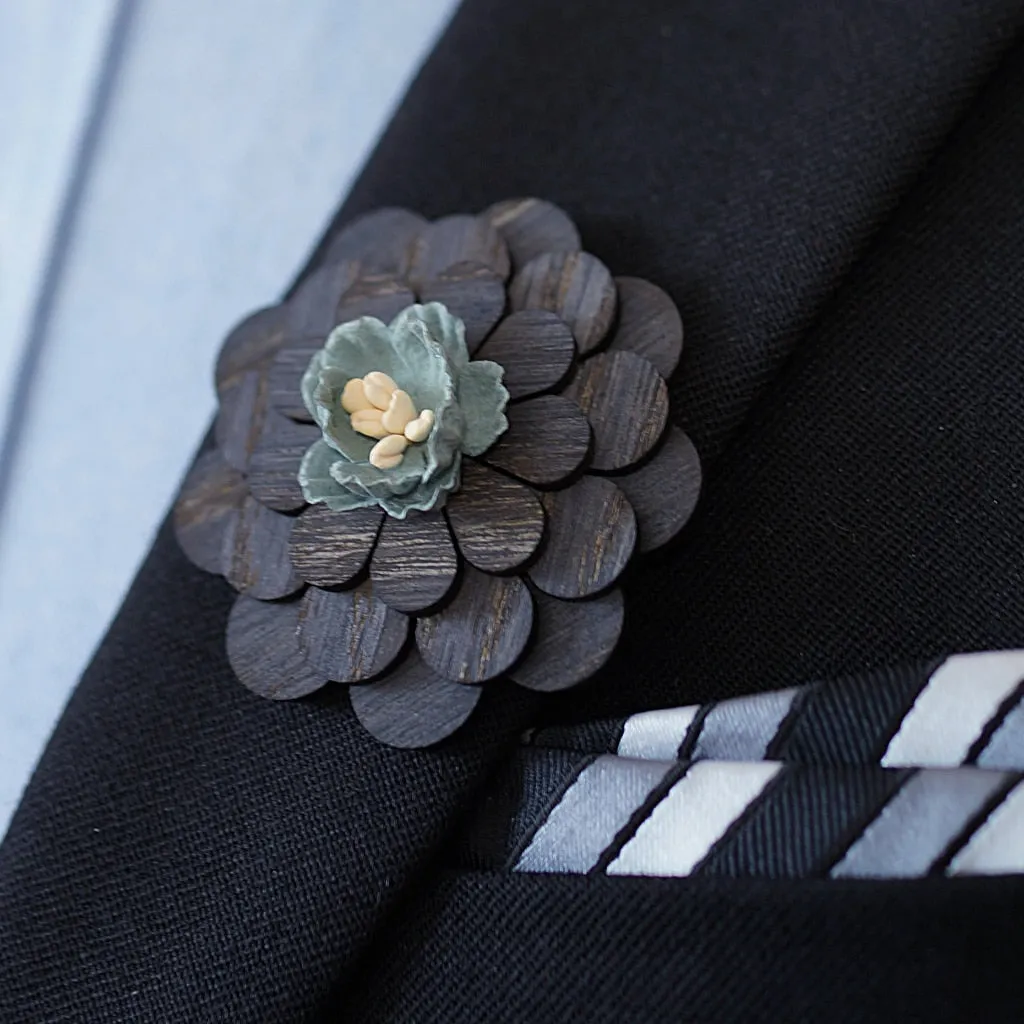 Vintage Wood & Purple Flower Lapel